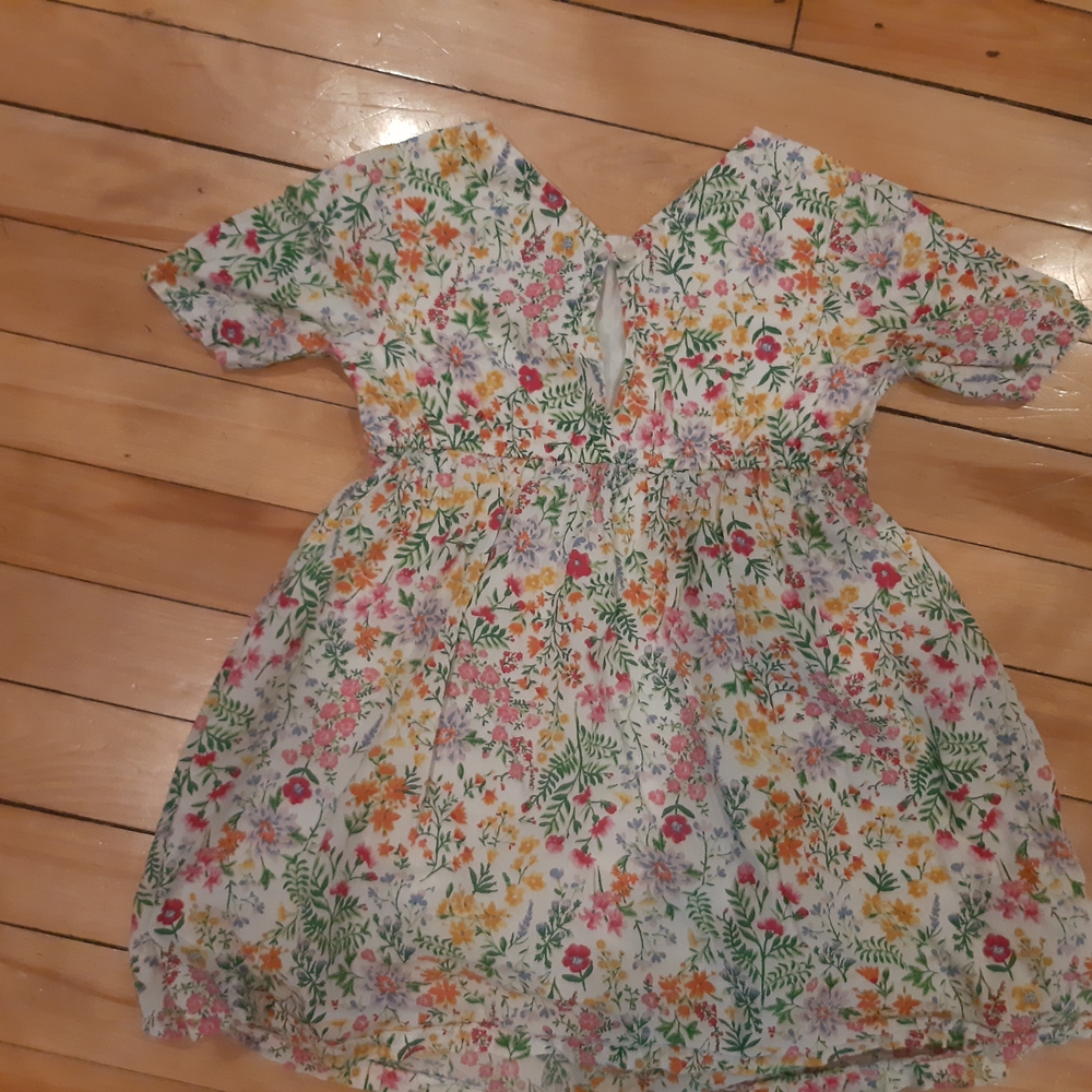 Old Navy Cream Sundress Puff Sleeve Sweetheart Neckline